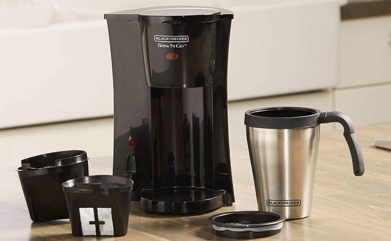 BlackDecker BrewAndGo Single Serve Cofee Maker